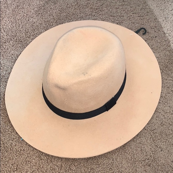 Wool floppy hat - Picture 2 of 3